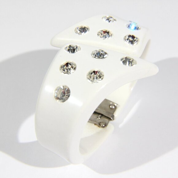 Vintage White Bracelet and Ring with Clear Rhinestones - Picture 11 of 16
